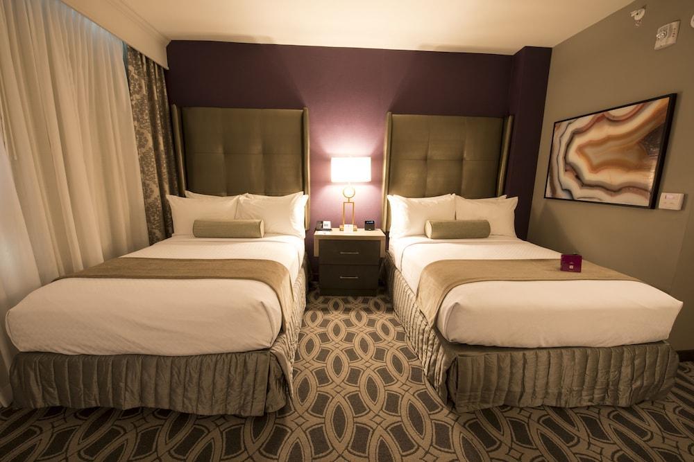 Crowne Plaza By Ihg Saddle Brook