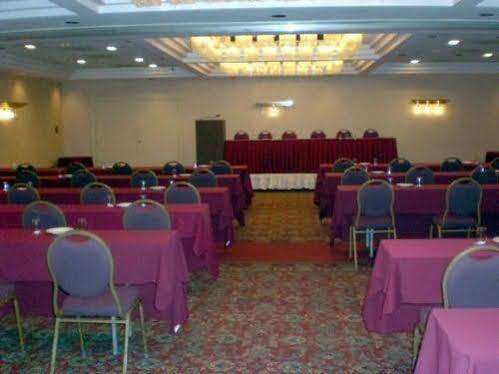 Hotel Crowne Plaza By Ihg 4*