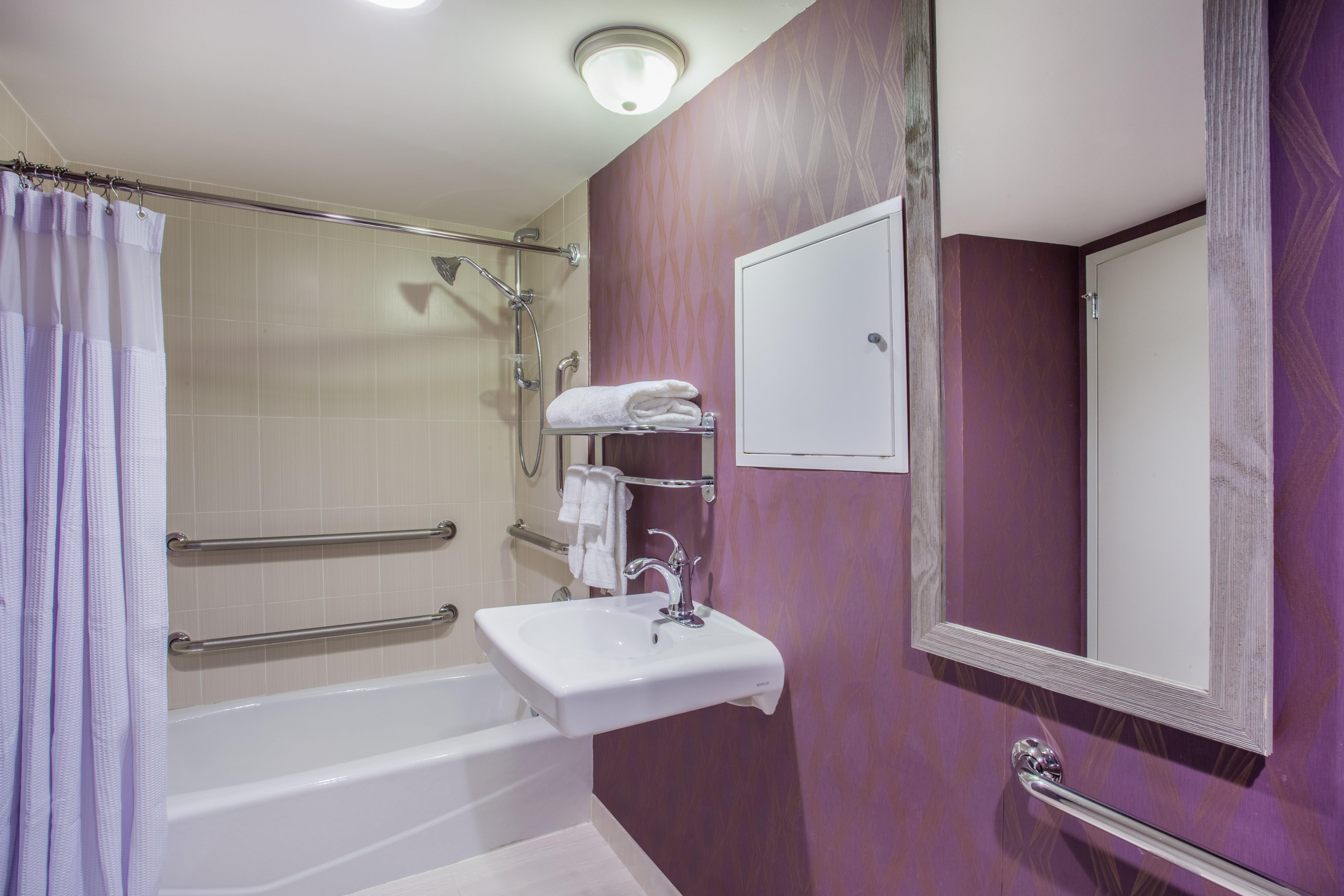 Crowne Plaza By Ihg Saddle Brook