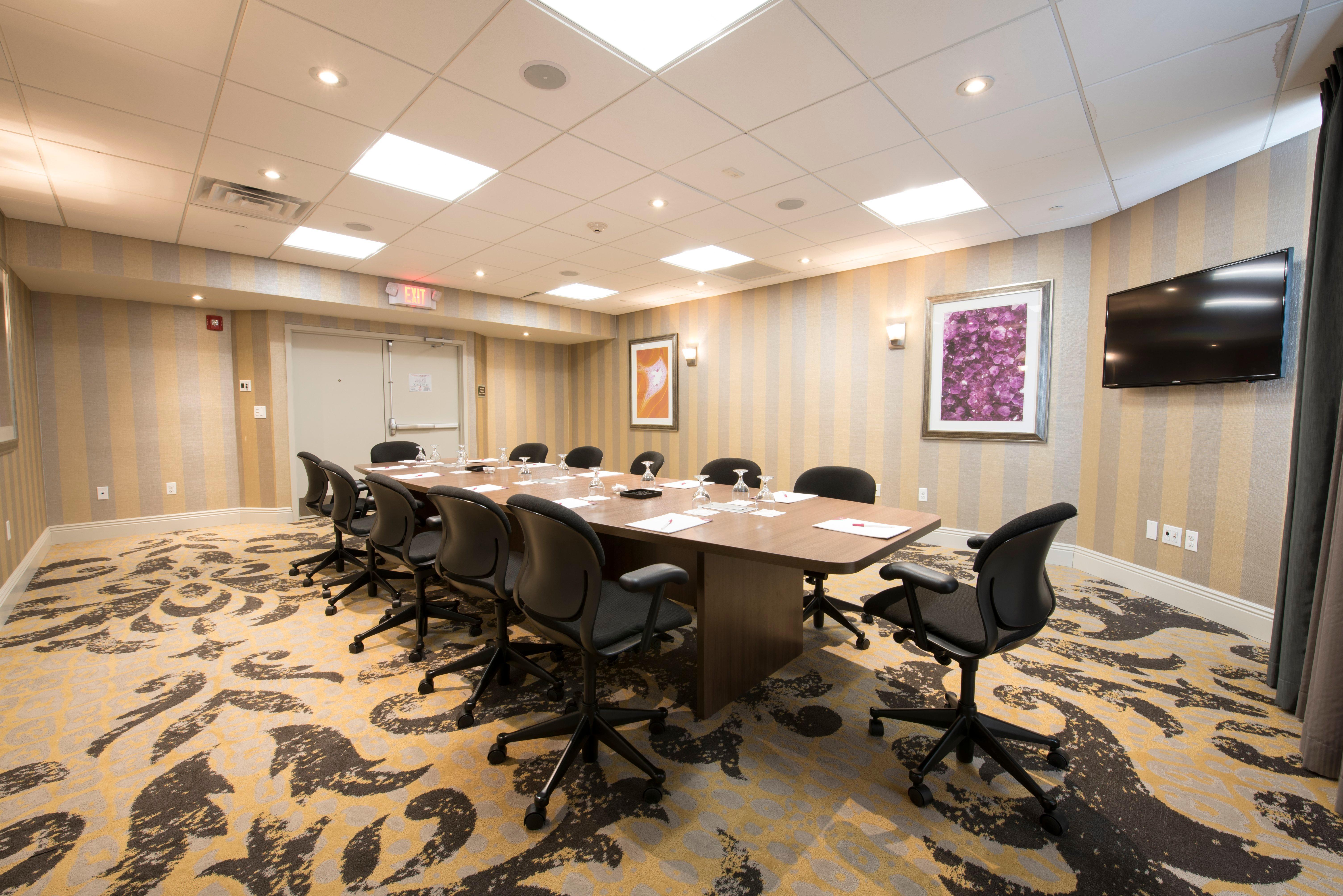 Crowne Plaza By Ihg 4*