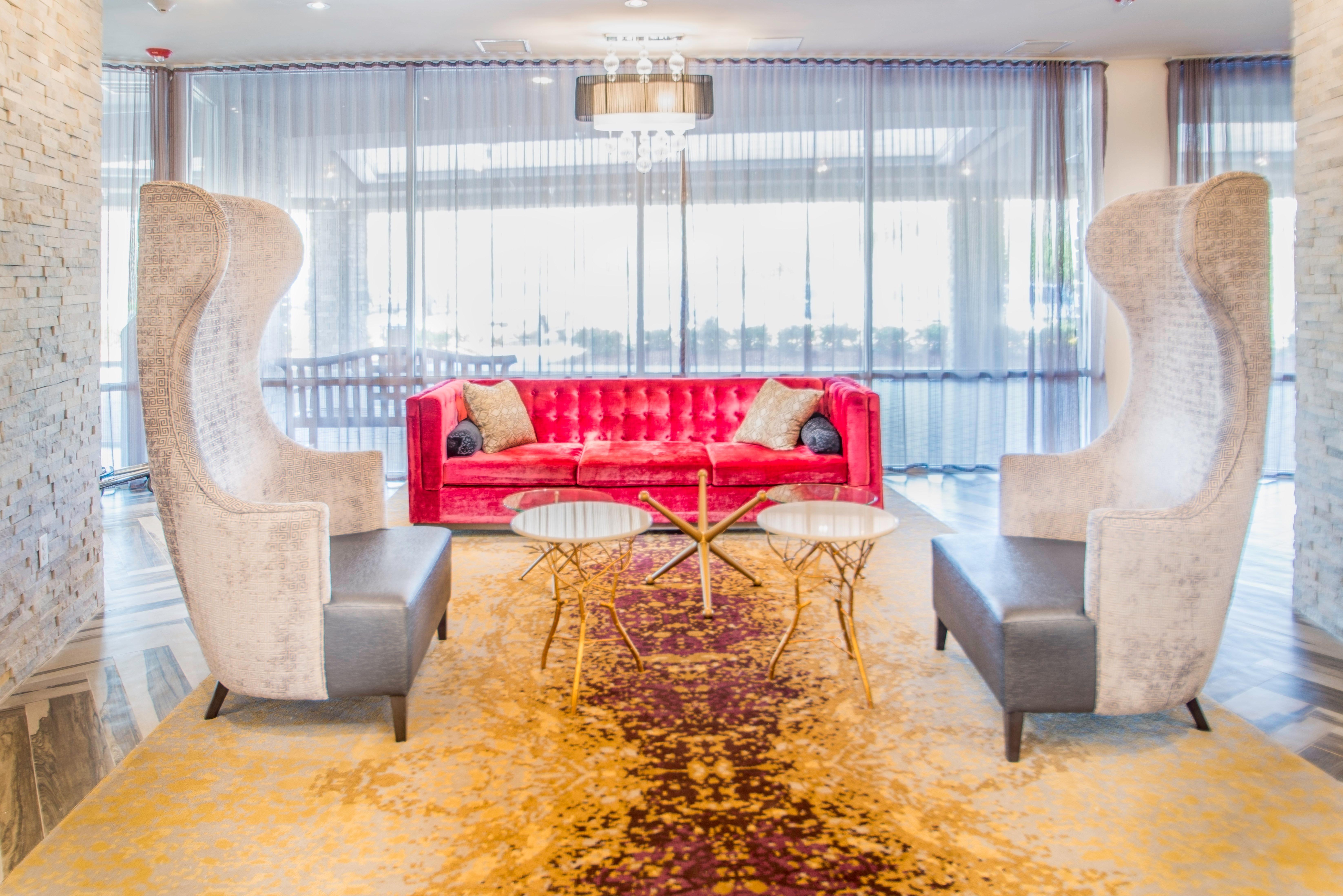 Crowne Plaza By Ihg