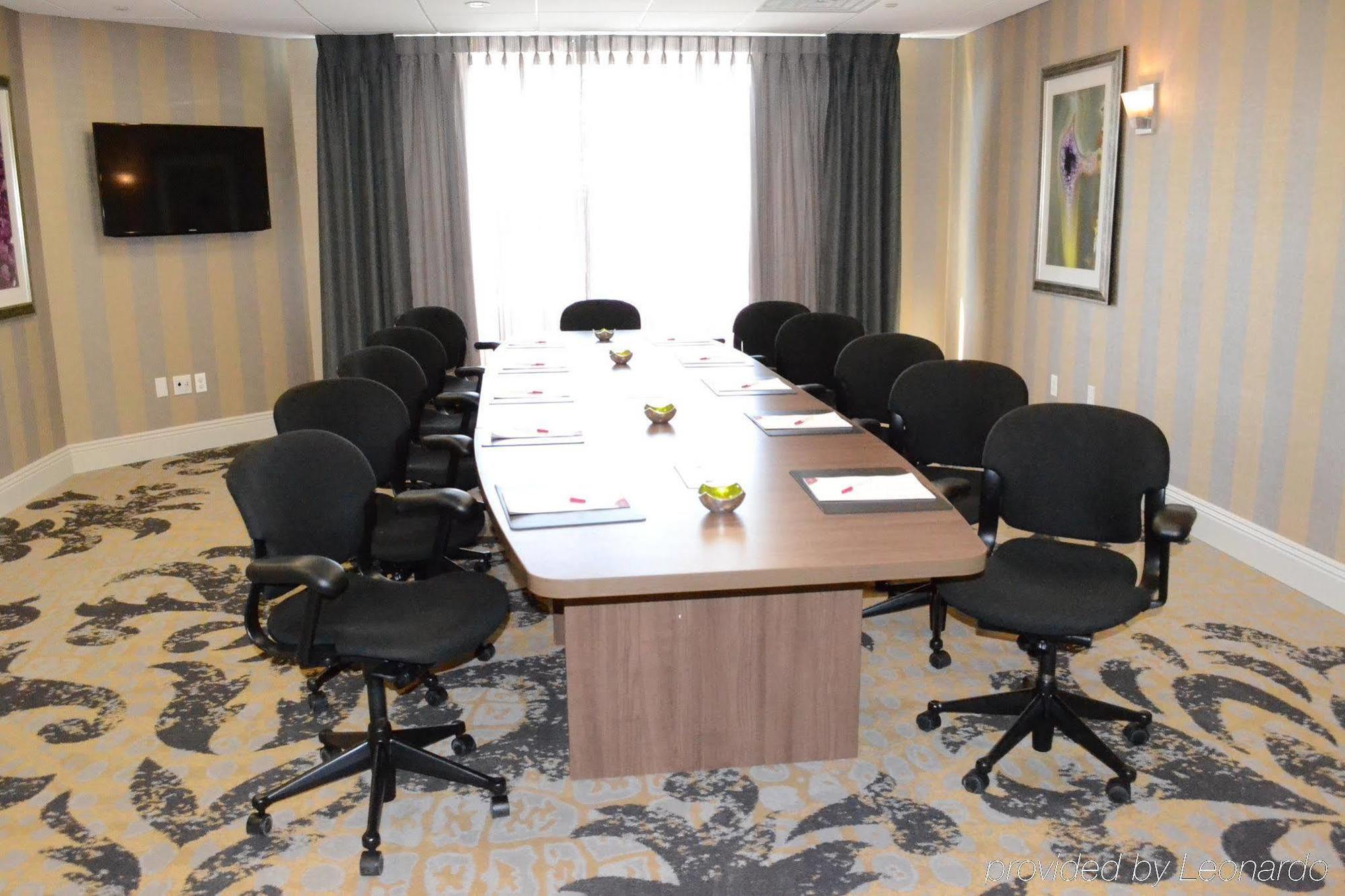 Hotel Crowne Plaza By Ihg Saddle Brook