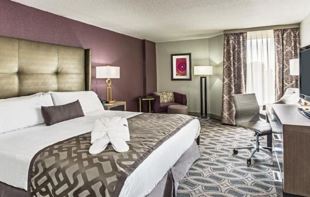 Crowne Plaza By Ihg 4*