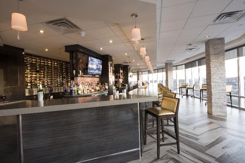 Crowne Plaza By Ihg Hotel 4*